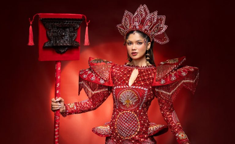 मिस कोस्मोको ‘राष्ट्रिय पोशाक’ प्रतिस्पर्धामा नेपाल उत्कृष्ट १५ मा (तस्वीर)