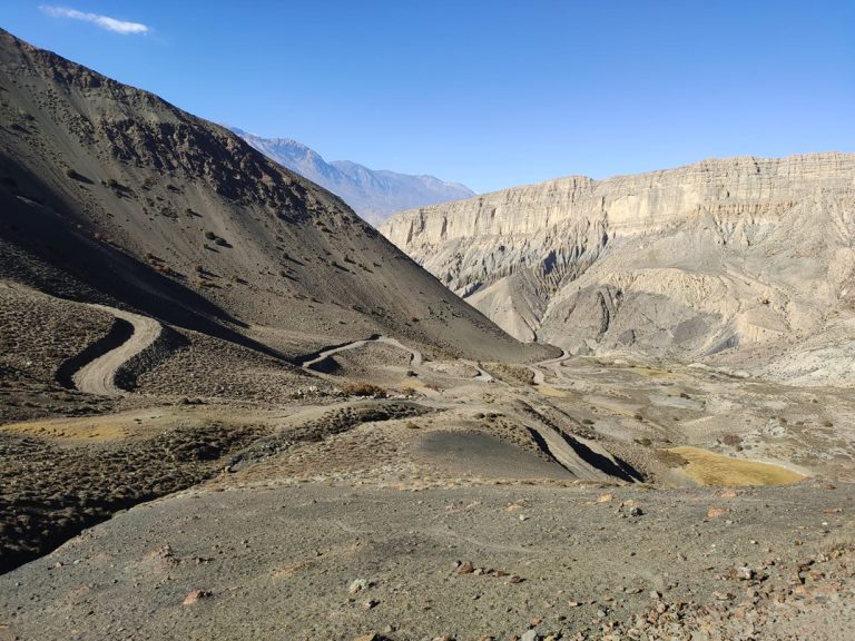 मुक्तिनाथ–तेताङ चक्रपथ सडक निर्माण