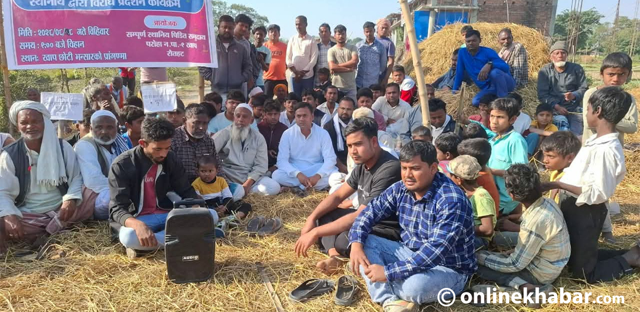 कोरोनाकालमा बन्द भएको नाका अझै नखोलेको भन्दै आमरण अनशन