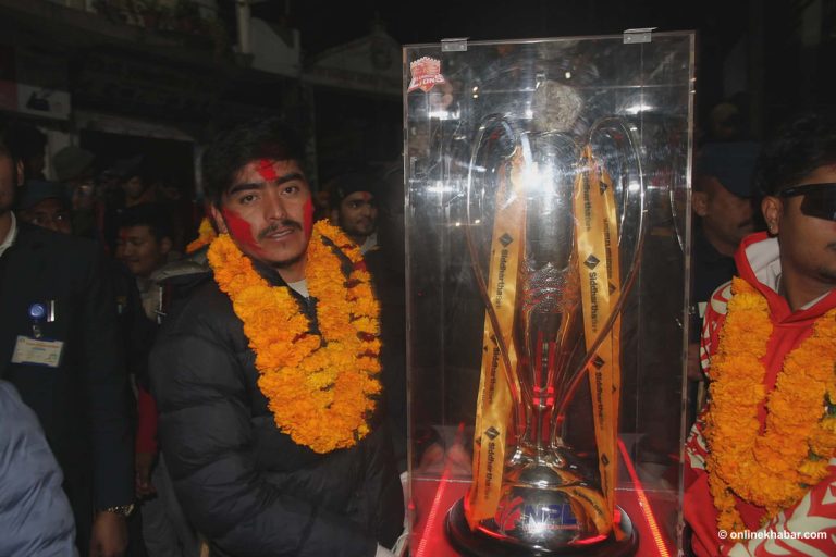 ट्रफी बोकेर हिमाली जिल्ला रुकुमपूर्व पुग्यो लुम्बिनी लायन्स (तस्वीरहरू)