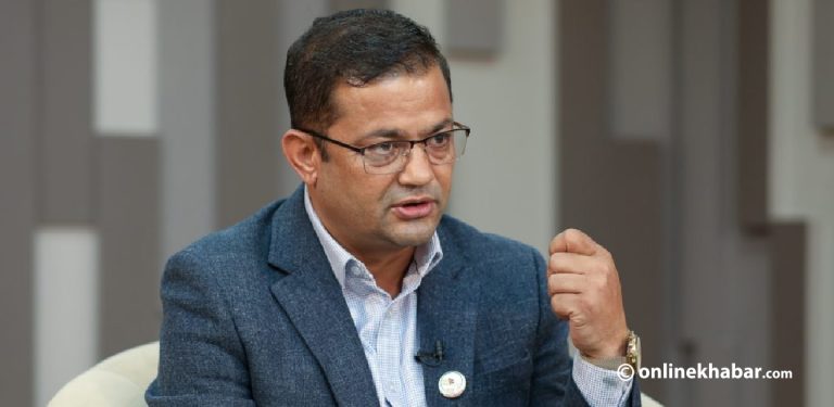 ‘सरकारका मान्छेहरूले एमाले नेतृत्वमाथि षड्यन्त्र गरिरहेका छन्’