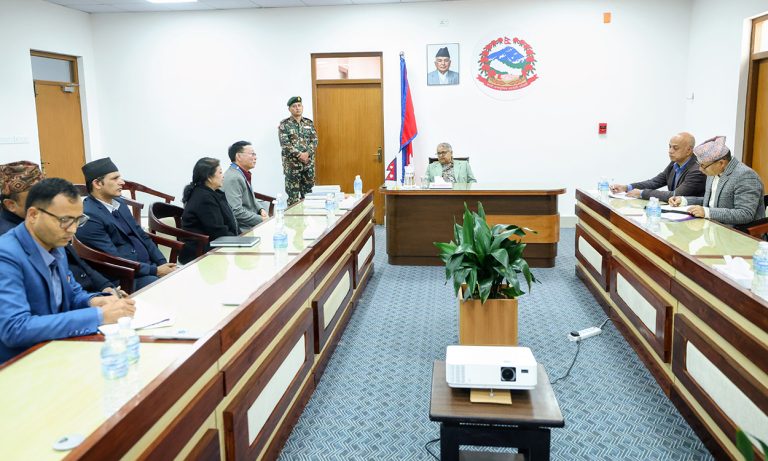 प्रधानमन्त्रीसँग नेपाल संगीत तथा नाट्य प्रज्ञा प्रतिष्ठानका पदाधिकारीको भेट