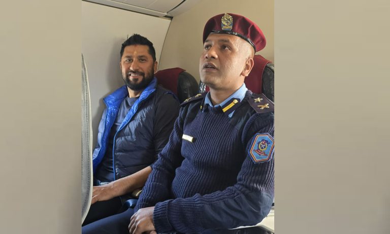 रुपन्देही जान भरतपुरको जहाजमा रवि