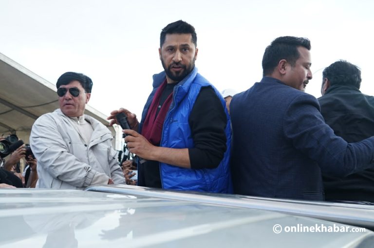 रविले भेटे जेनजी आन्दोलनका शहीद परिवार