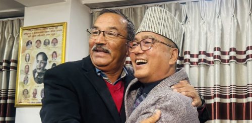 घुमीफिरी कमल थापा राप्रपामै