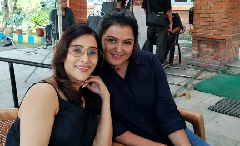 रेखा र निरुताको ‘३६ को आँकडा’ नेपाली नयाँवर्षको छेकोमा