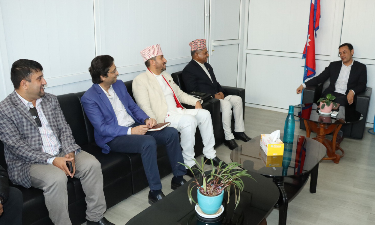 सरकारी टोलीले गर्‍यो रास्वपा पार्टी कार्यालय अनुगमन