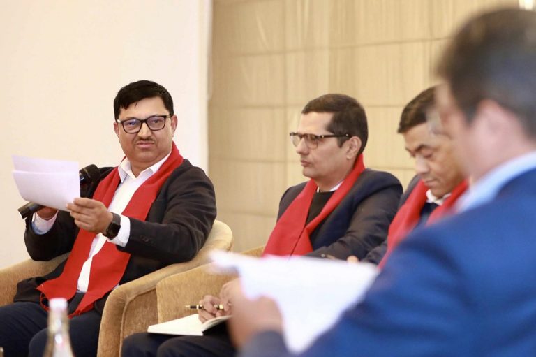 रुग्ण ठेक्कामा निर्माण कम्पनीलाई धेरै माया गर्न सकिन्न : सडक विभाग