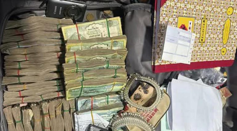 सहकारी चोरीका व्यक्ति १० लाखसहित पक्राउ, चलेका थिए २२ वटा मुद्दा