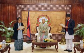 योजना आयोगका उपाध्यक्ष र सदस्यले लिए शपथ