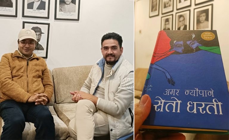 ‘सेतो धरती’ माथि नाटक मञ्चन गर्दै कान्तिपुर थिएटर