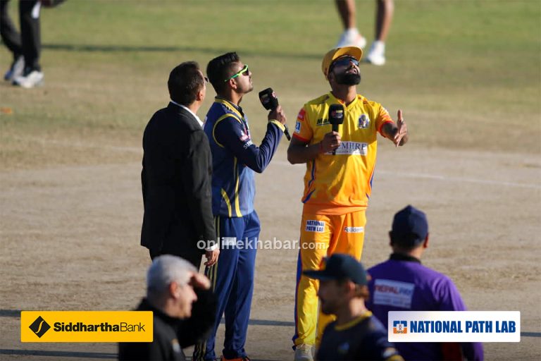 विराटनगरले सुदूरपश्चिमविरुद्ध बलिङ गर्दै