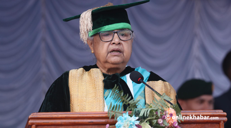 दीक्षित विद्यार्थीलाई प्रधानमन्त्रीले भनिन्- जहाँ रहे पनि राष्ट्रप्रतिको दायित्वलाई कहिल्यै नभुलौं