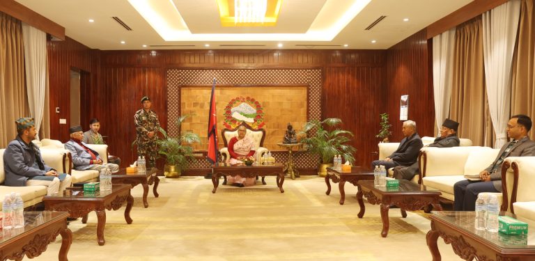 बालुवाटारमा देउवा, ओली र प्रचण्डले के भने ?