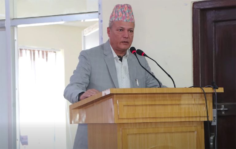 टोखाभित्रका मुख्य सडकमा ‘स्मार्ट सडकबत्ति ‘