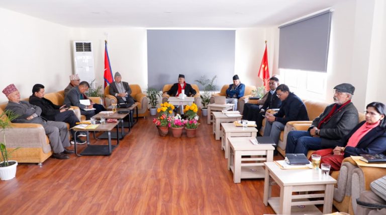 गोकर्ण र योगेशको सुझाव- ईश्वर पोखरेललाई समानुपातिकको एक नम्बरमा राखौं