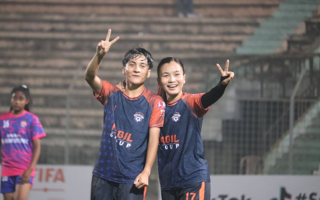 बंगलादेशको महिला फुटबल लिग डेब्यूमै दीपाको ४ गोल