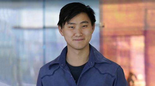 २८ वर्षीय युवकसँग किन बढ्यो फेसबुकका मालिक जुकरबर्गको टकराव ?