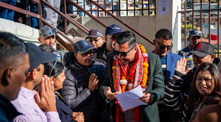 काठमाडौं-८ मा रास्वपाका विराजभक्तले दिए उम्मेदवारी