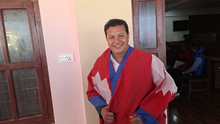 कांग्रेस त्यागेको घोषणा गरेका चन्दले बैतडीबाट स्वतन्त्र उम्मेदवारी दर्ता गराए