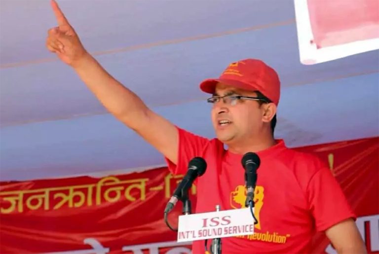 चिरञ्जीवी ढकालले छाडे विप्लवको साथ, रोजे प्रचण्ड