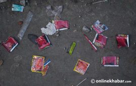 अझै प्लास्टिक प्याकेटमै सुर्ती-गुट्खा, सरकार नै टाँसिदिन्छ स्टिकर