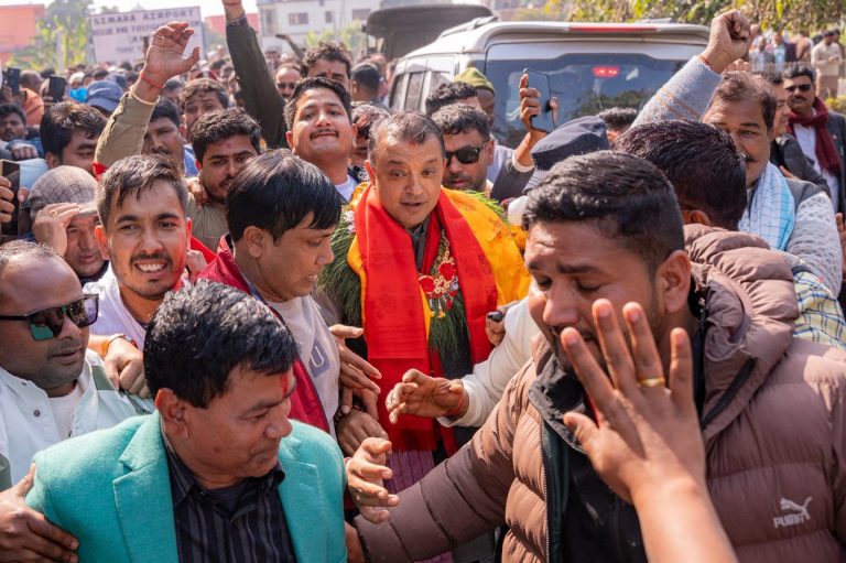 जनताका बीचमा रहेर विकास निर्माणमा समर्पित हुनेछुः सभापति थापा