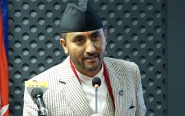 चुनाव लड्नेबारे अहिलेसम्म निर्णय लिएको छैन : सञ्चारमन्त्री खरेल