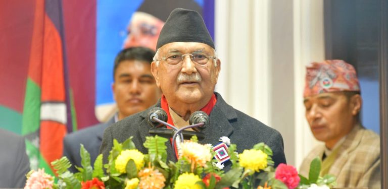 भत्काएर देश बन्दैन, नशामा देश बन्दैन : ओली