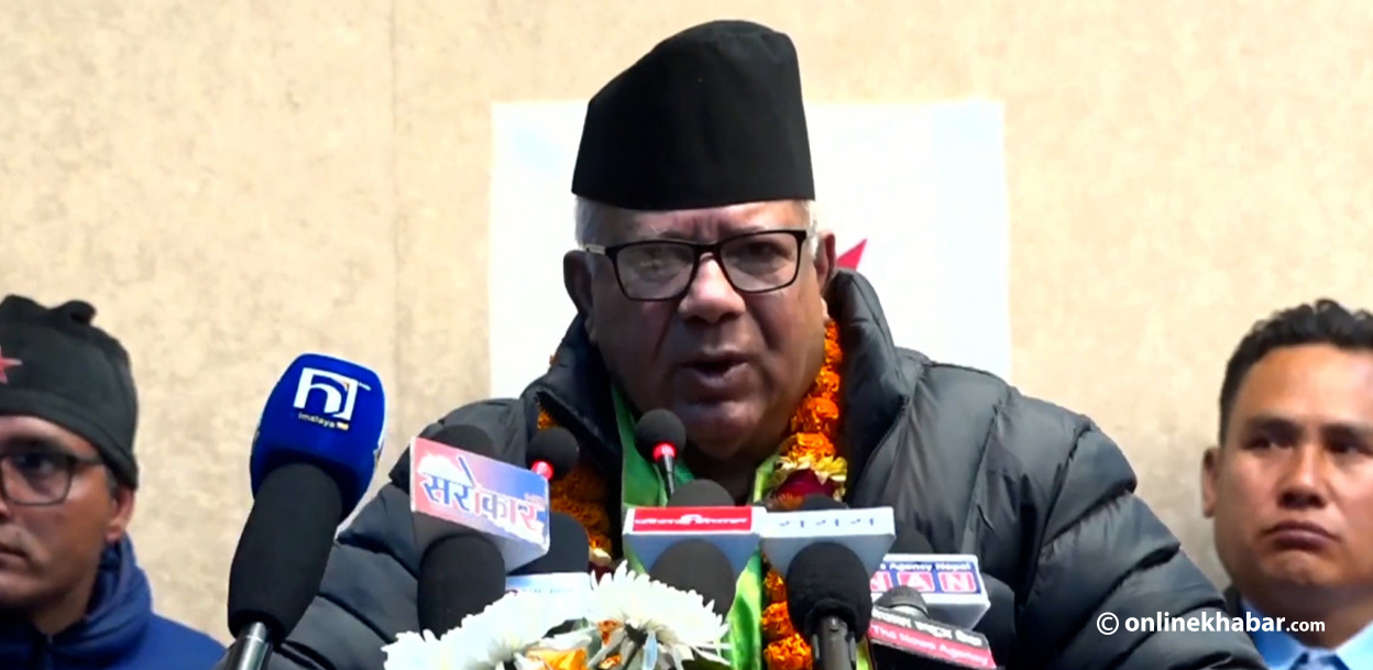 अरु पार्टीको हालत देखिरहेका छौं, हामीले पनि सिक्नुपर्छ : माधव नेपाल