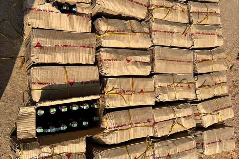 पाँचथरमा ५५ कार्टुन मदिरासहित एक जना पक्राउ