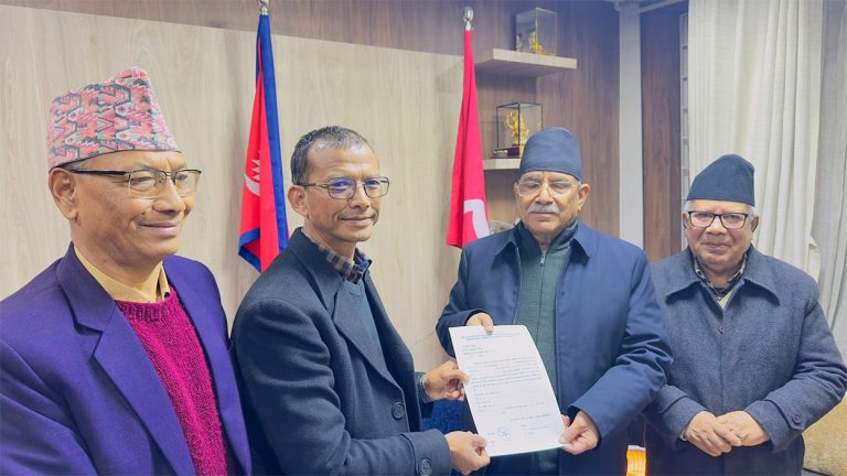 दाङ क्षेत्र नम्बर १ मा मेटमणिले नै पाए नेकपाको टिकट