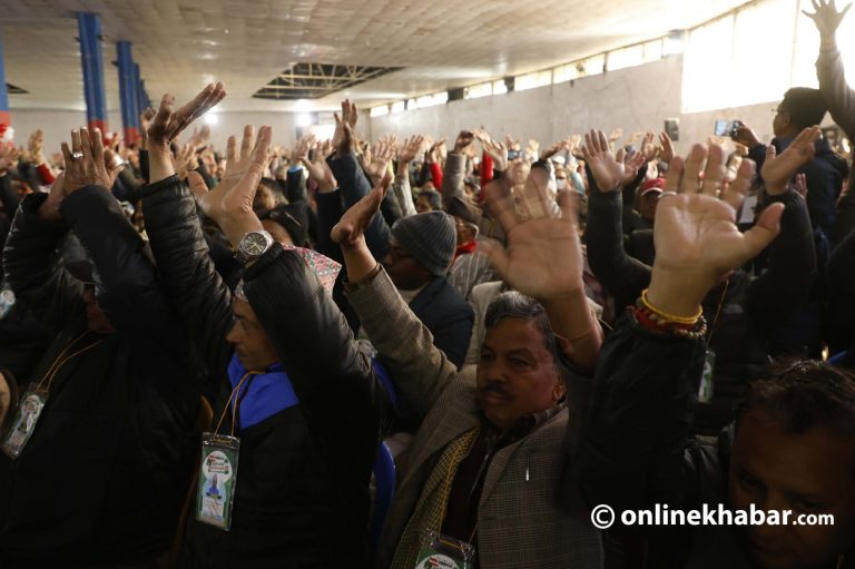 ६३ प्रतिशत प्रतिनिधिले हस्ताक्षर गरेको विशेष पक्षधरको दाबी