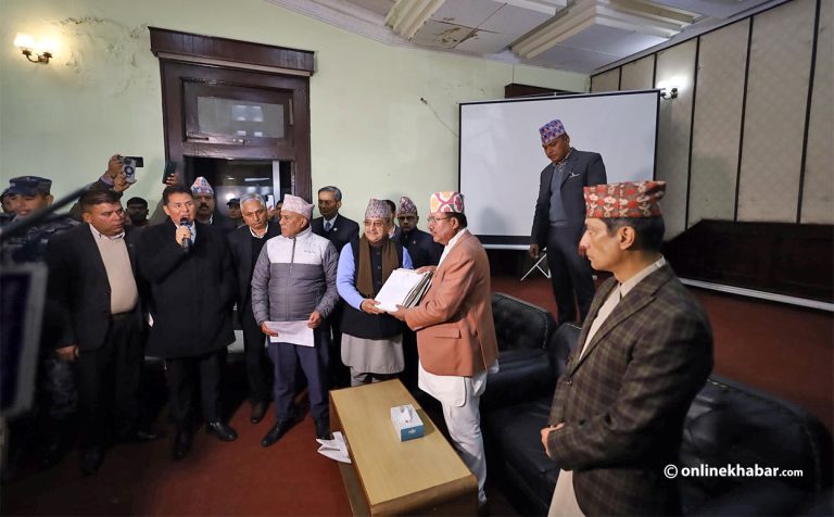 देउवा पक्षले आयोगमा बुझायो ८ सय बढी महाधिवेशन प्रतिनिधिको हस्ताक्षर फिर्ताको कागजात