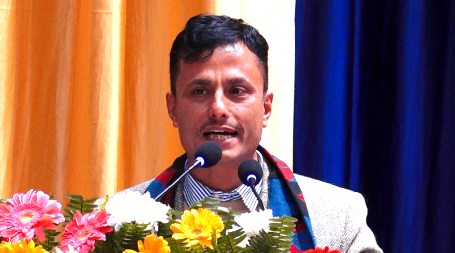 विमानस्थलको ढोका थुनेर मात्र बढ्दो पलायन रोक्न सकिँदैन : महानिर्देशक तिवारी