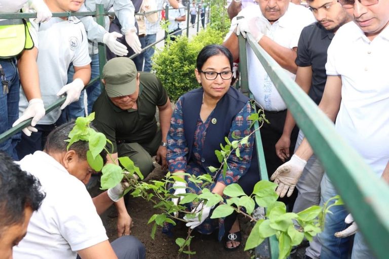 ‘भरतपुरको मुहार फेरेर बिदा लिंदैछिन् रेनु दाहाल’