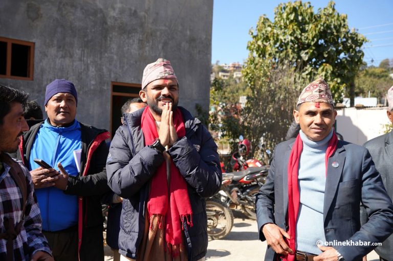 आफ्नो निर्वाचन क्षेत्रभन्दा बाहिर घरदैलो गर्दै सागर ढकाल, सार्वजनिक गरे चुनाव प्रचार खर्च