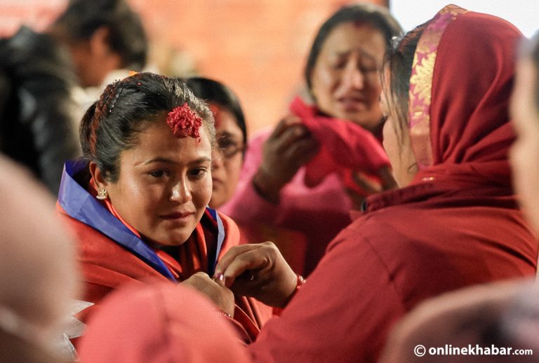 चुनावी माहोलबीच परदेशिँदै नेपाली, भोटभन्दा भविष्यको चिन्ता (भिडियो स्टोरी)