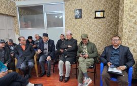 शेखर कोइरालाले गरे आफूनिकट नेताहरूसँग छलफल