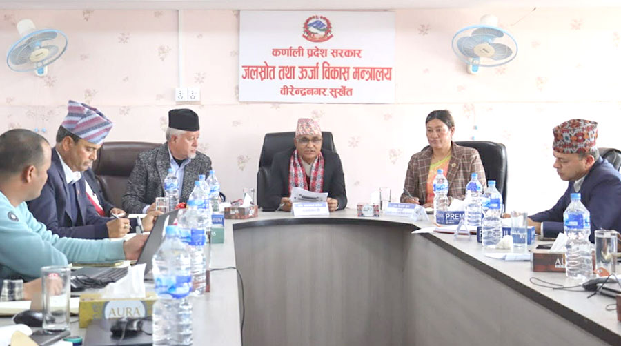 निर्वाचन देखाएर काम नरोक्नुस् : मुख्यमन्त्री कँडेल