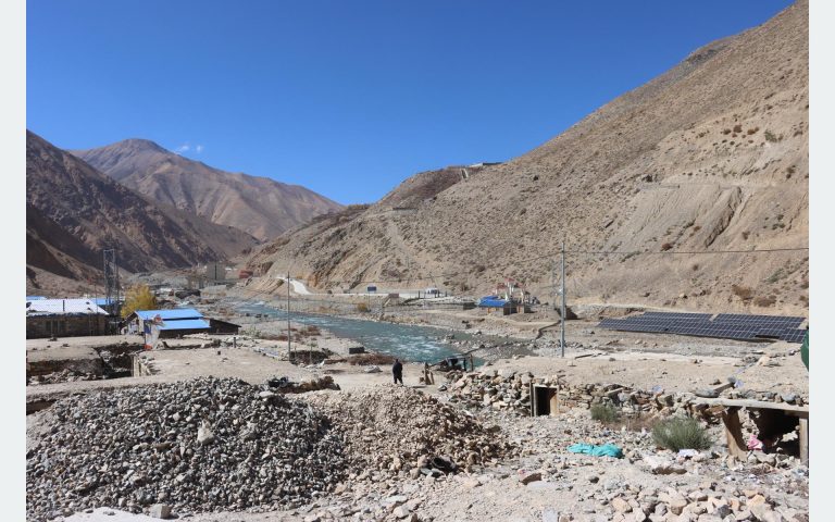 अत्यधिक चिसो बढेपछि यारी भन्सार कार्यालय ३ महिना बन्द