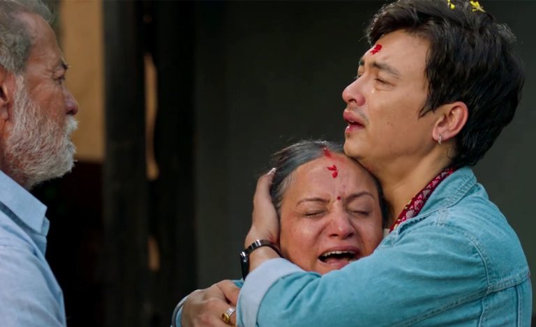 ‘आबाट आमा’ को मर्मस्पर्शी गीत ‘जाँदैछु नौ डाँडा काटेर’ रिलिज