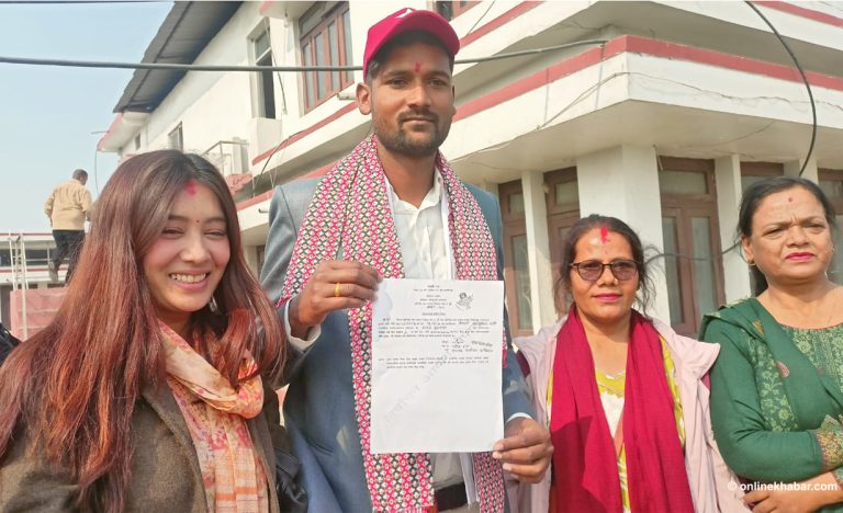 नेकपाका २७ वर्षे उम्मेदवार : बास्केटबल कोर्ट छाडेर चुनावी मैदानमा