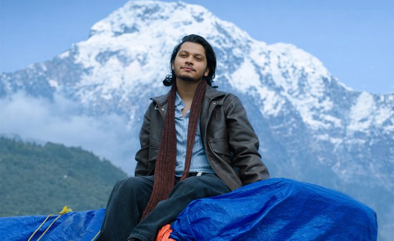 ‘झलिको’ गायक बने लोकप्रिय नेपाली संगीतकर्मी, यस्तो छ शीर्ष १० ‘भाइब्रेट’ सूची
