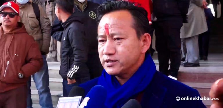 गगनलाई तरुण दलका अध्यक्षको आग्रह- मिल्नुस्, हामी नेता बनाउँछौं