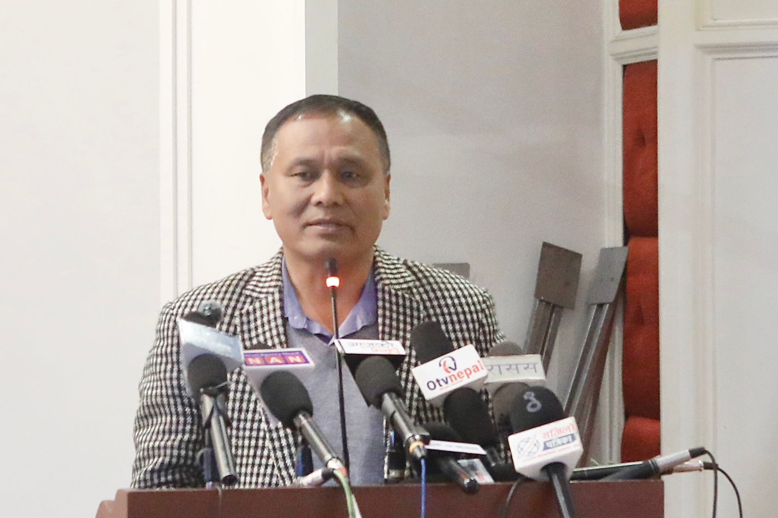 जलविद्युत् विवाद समाधानमा सरकार गम्भीर : ऊर्जामन्त्री घिसिङ