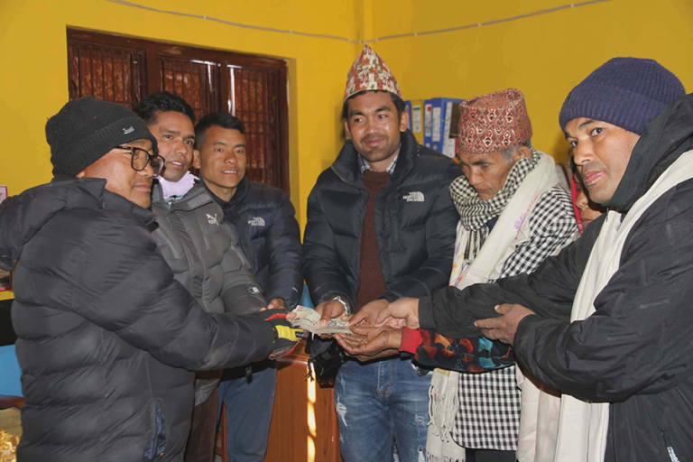 जन्मदिन मनाउने पैसा कटौती गरेर विद्यालयमा अक्षयकोष स्थापना