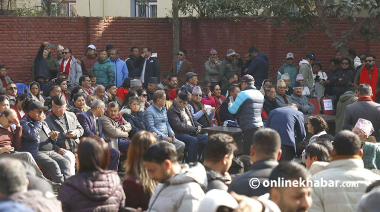 चुनाव हुन्छ, कांग्रेसले बहुमत ल्याउँछ : पूर्णबहादुर खड्का