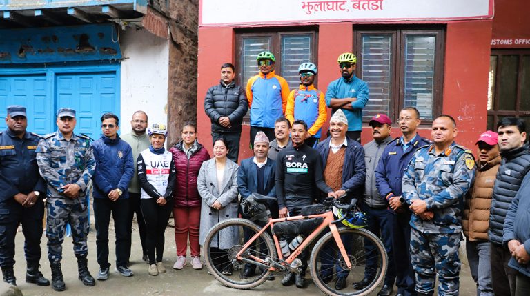 क्यान्सरपीडितका लागि कोष बनाउन आयोजना गरिएको १८०० किलोमिटर साइकल यात्रा सम्पन्न