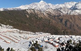 तीन वर्षपछि गुप्सीमा हिउँ